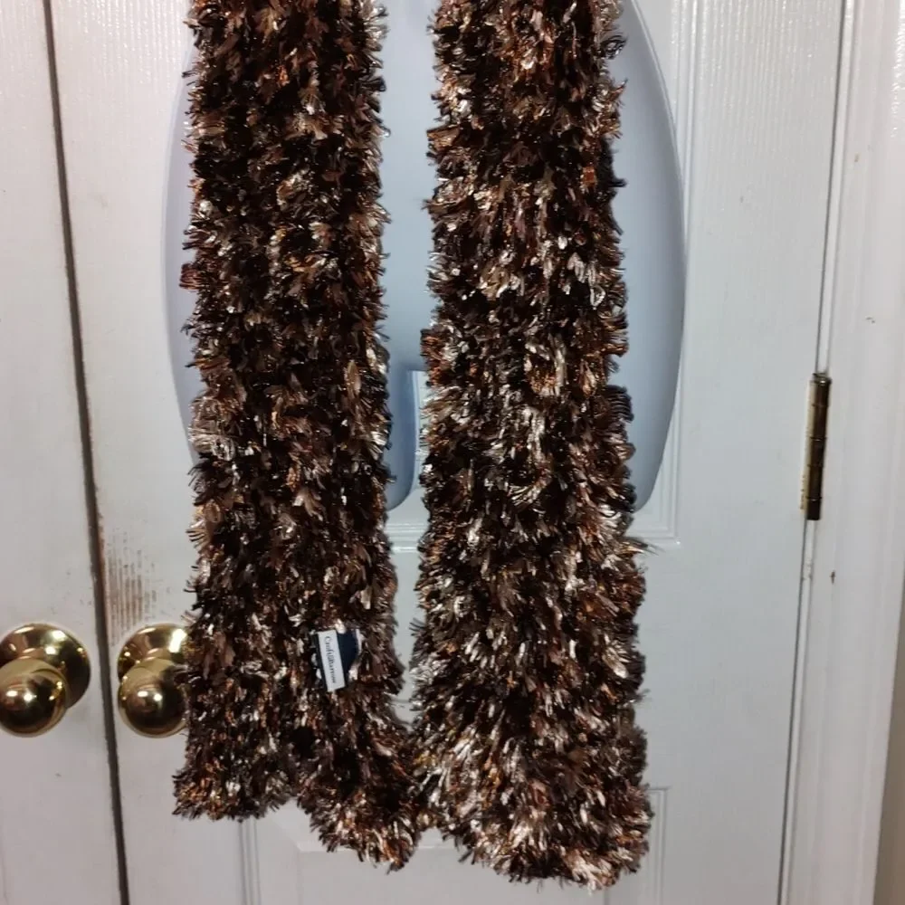 Croft & Barrow multicolor brown tan cream color soft fuzzy scarf